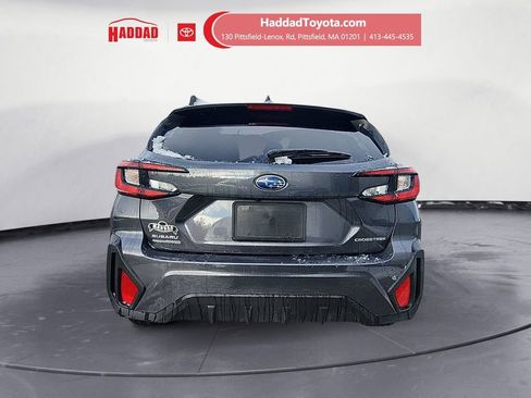 Used 2024 Subaru Crosstrek 2.0i Premium image 4