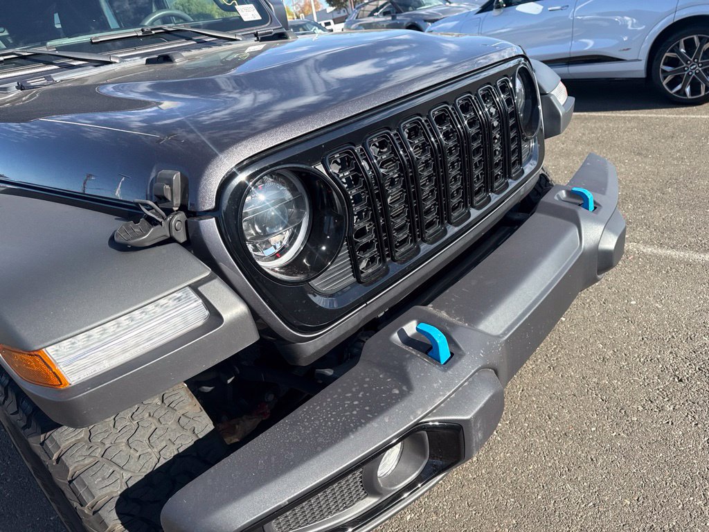 Used 2024 Jeep Wrangler Unlimited AWD/4WD image 4