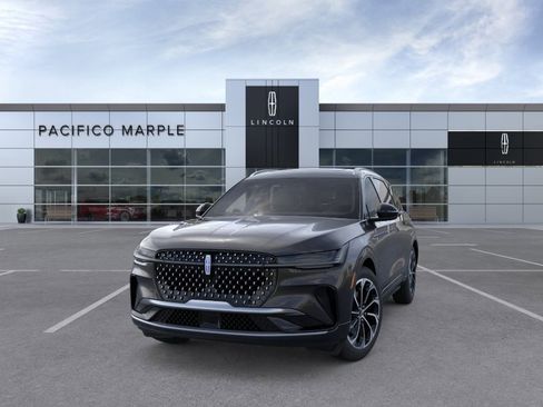 New 2026 Lincoln Nautilus Reserve AWD/4WD image 2