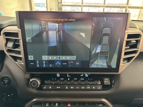 Used 2025 Toyota Tundra Limited image 29