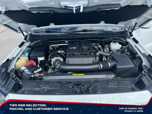 Used 2022 Nissan Frontier SV w/ Technology Package RWD image 11