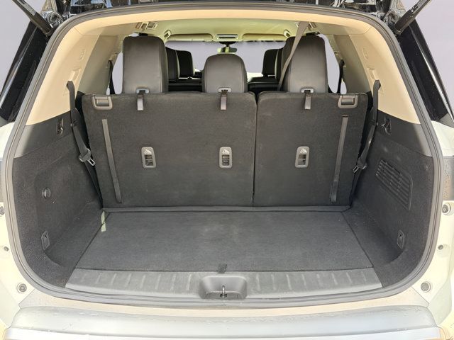 Certified 2023 Nissan Pathfinder SL FWD image 14