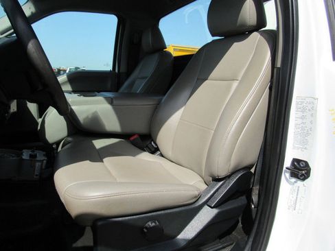 Used 2021 Ford F550 4x4 Regular Cab Super Duty image 35