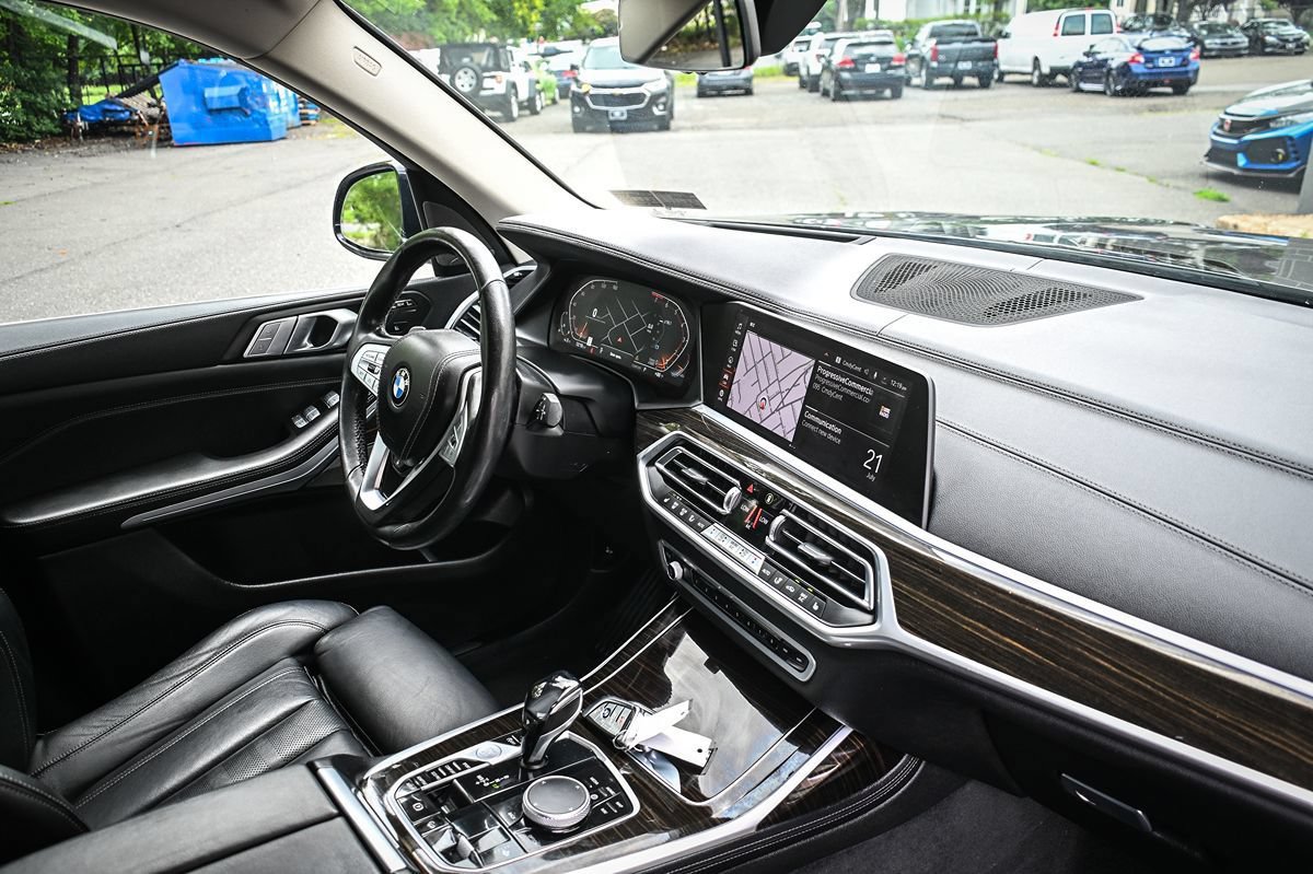 Used 2020 BMW X7 xDrive40i w/ Premium Package AWD/4WD image 21
