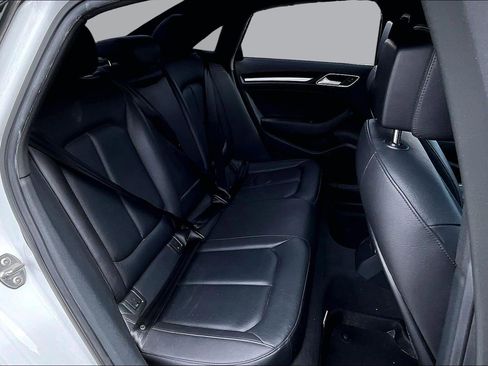 Used 2016 Audi A3 1.8T Premium image 11