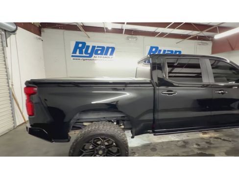 Used 2022 Chevrolet Silverado 1500 RST image 9