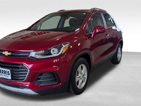 Used 2019 Chevrolet Trax LT w/ LT Convenience Package image 1
