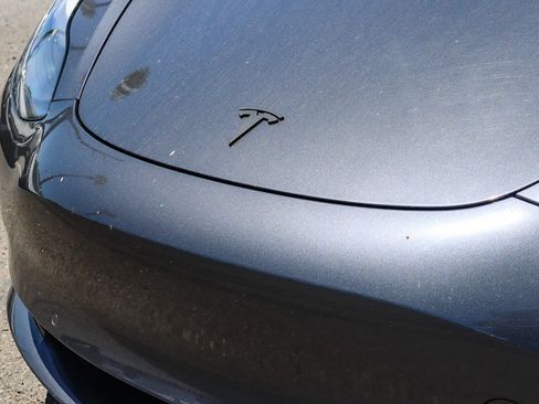 Used 2022 Tesla Model 3 Long Range AWD/4WD image 3