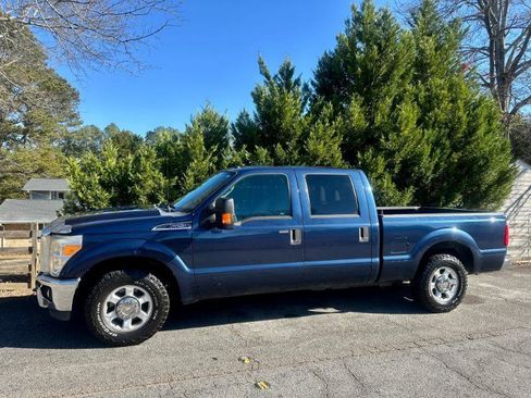 Used 2013 Ford F250 XLT w/ XLT Value Pkg image 2