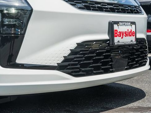 New 2027 Chrysler Pacifica Select FWD image 16