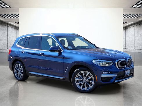 Used 2018 BMW X3 xDrive30i w/ Premium Package AWD/4WD image 2