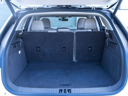 Used 2021 Lincoln Nautilus AWD w/ Equipment Group 101A image 22