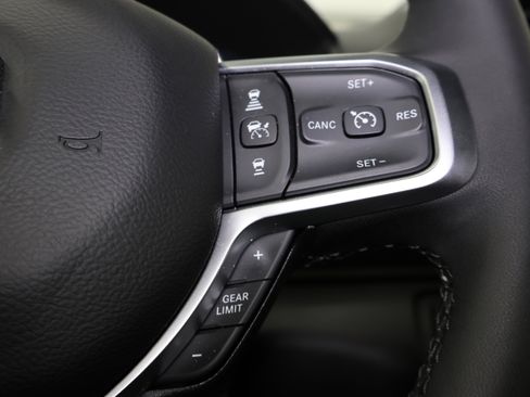 Used 2025 RAM 1500 Big Horn image 14