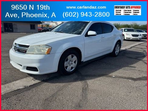 Used 2012 Dodge Avenger SXT image 2