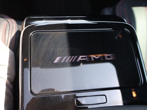 Used 2024 Mercedes-Benz S 63 AMG S w/ Carbon Fiber Exterior Package image 15