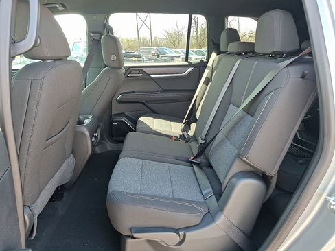 New 2025 GMC Acadia Elevation image 34