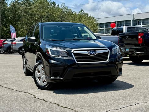 Used 2021 Subaru Forester AWD/4WD image 15