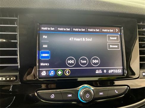 Used 2022 Buick Encore Preferred w/ Safety Package image 38