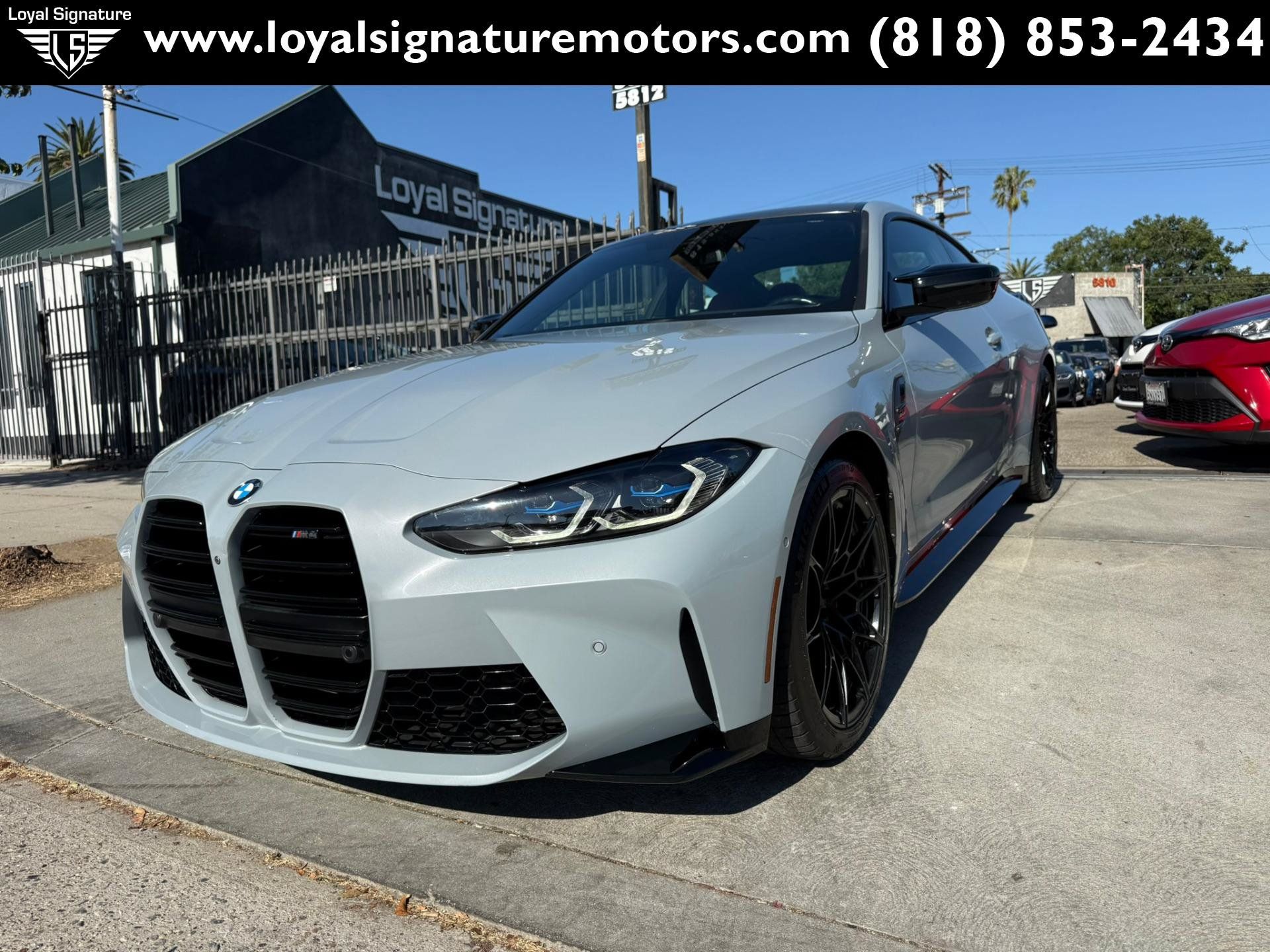 Used 2024 BMW M4 Coupe w/ Executive Package RWD image 3