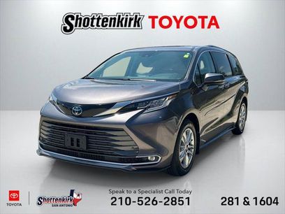 Certified 2023 Toyota Sienna Limited