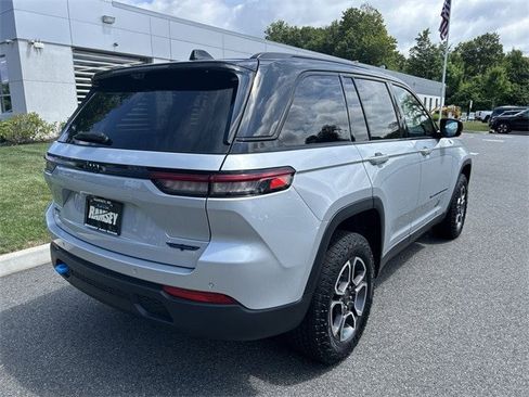 Used 2023 Jeep Grand Cherokee Trailhawk w/ Advanced Protech Group II image 8