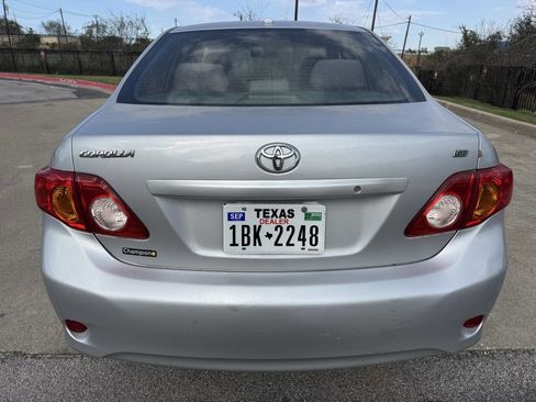 Used 2010 Toyota Corolla LE image 6