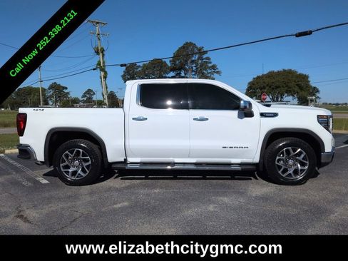 Used 2022 GMC Sierra 1500 SLT w/ SLT Premium Plus Package AWD/4WD image 2
