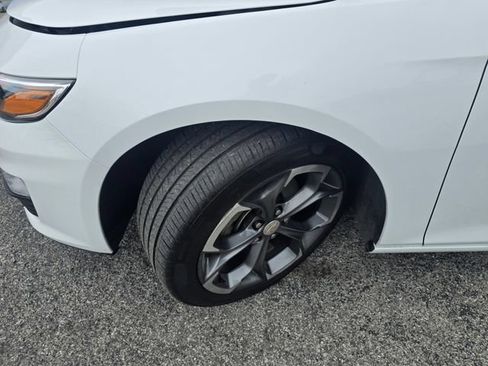 Used 2024 Chevrolet Malibu LT FWD image 26