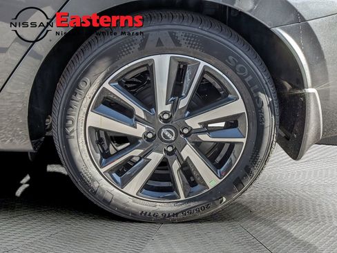 New 2025 Nissan Versa SV w/ Trunk Package image 9