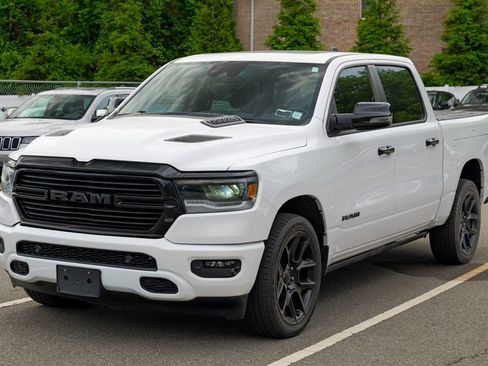 Used 2023 RAM 1500 Laramie AWD/4WD image 3