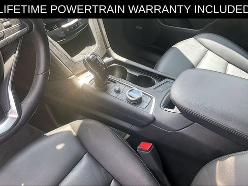 Used 2024 Cadillac XT6 Luxury FWD image 13