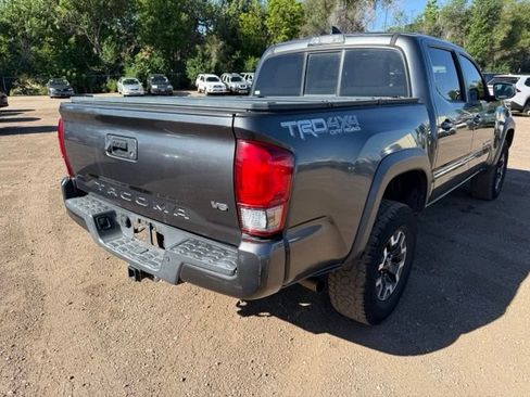 Used 2016 Toyota Tacoma TRD Off-Road AWD/4WD image 5