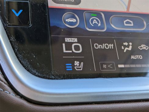 Used 2022 Subaru Outback Touring XT image 23