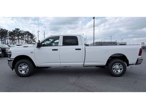New 2026 RAM 2500 Tradesman w/ Chrome Appearance Group AWD/4WD image 5