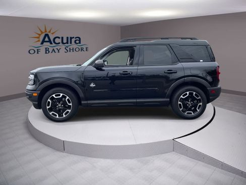 Used 2022 Ford Bronco Sport Outer Banks w/ Tech Package image 2