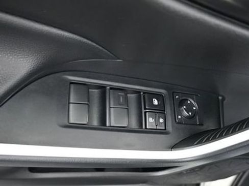 Used 2024 Toyota RAV4 LE AWD/4WD image 10