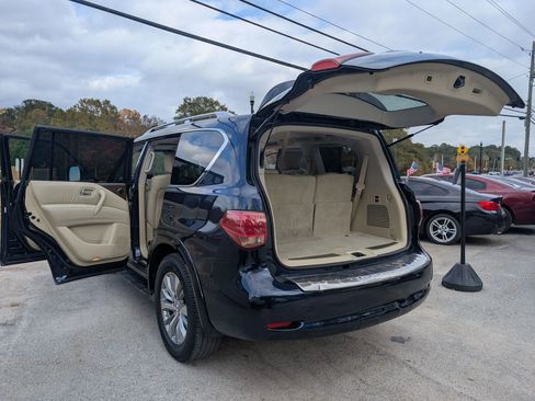 Used 2016 INFINITI QX80 Sport Utility 4D w/ Driver's Assistance Package image 16