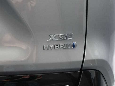 Used 2021 Toyota RAV4 XSE AWD/4WD image 33
