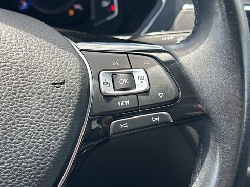 Used 2019 Volkswagen Tiguan SEL AWD/4WD image 23