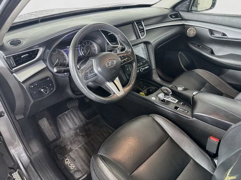 Used 2019 INFINITI QX50 Essential w/ Premium Heat Package AWD/4WD image 9