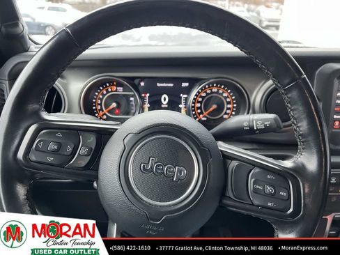 Used 2022 Jeep Gladiator Willys image 18