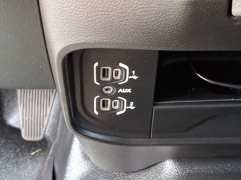 Used 2020 RAM 2500 Tradesman w/ Chrome Appearance Group AWD/4WD image 26