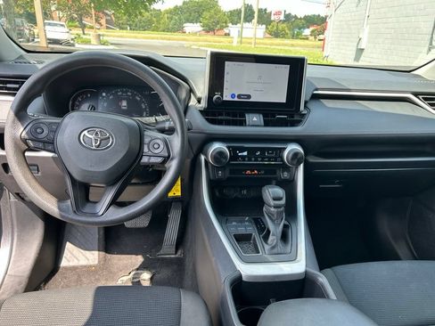Used 2025 Toyota RAV4 LE FWD image 11
