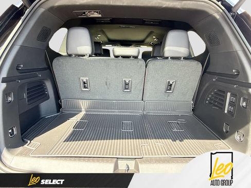 Used 2026 GMC Acadia Denali w/ Super Cruise Package FWD image 31