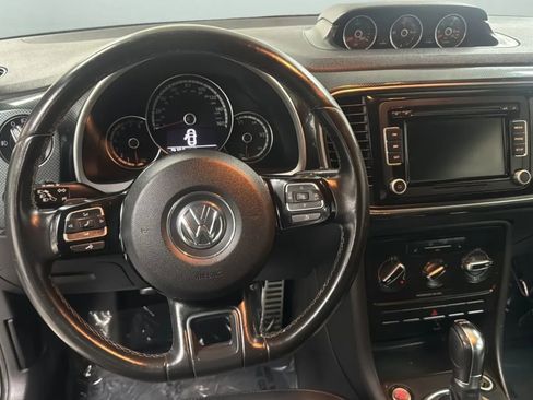 Used 2013 Volkswagen Beetle 2.0T FWD image 11