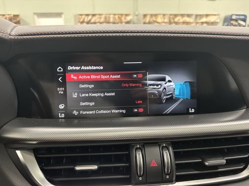 New 2025 Alfa Romeo Stelvio Sprint image 20