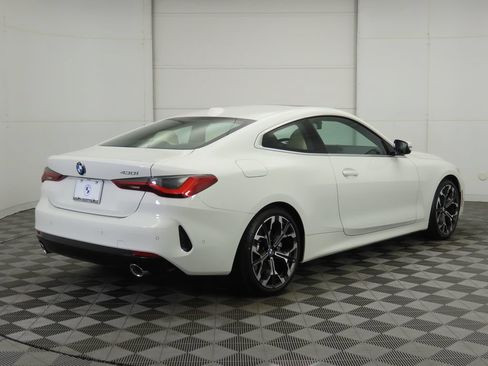 Used 2026 BMW 430i Coupe w/ Premium Package RWD image 6