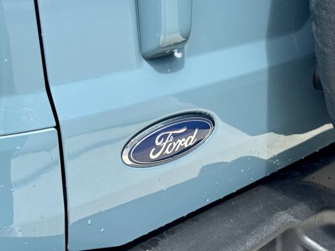 Used 2023 Ford Bronco Outer Banks AWD/4WD image 14