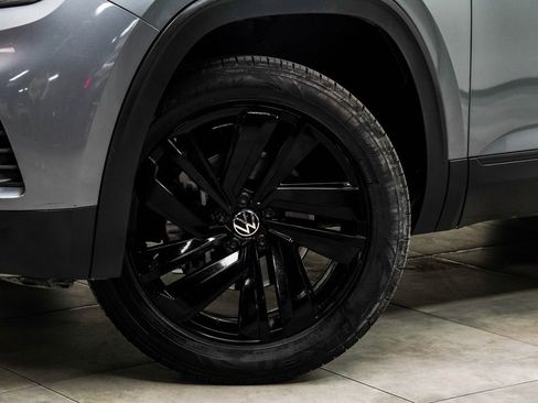 Used 2022 Volkswagen Atlas SE AWD/4WD image 3