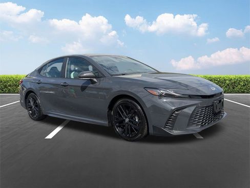 Certified 2025 Toyota Camry SE FWD image 2